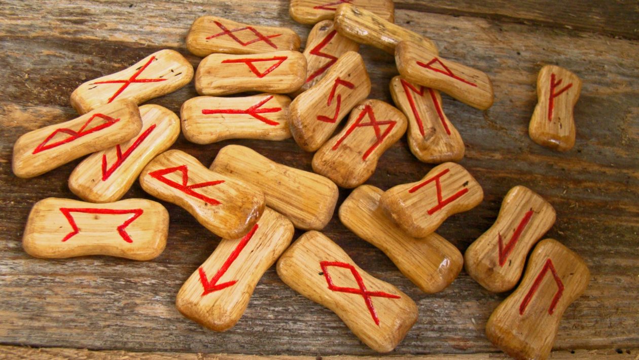 Horoscope of Runes. What the mystical stones convey to you for Friday, May 29