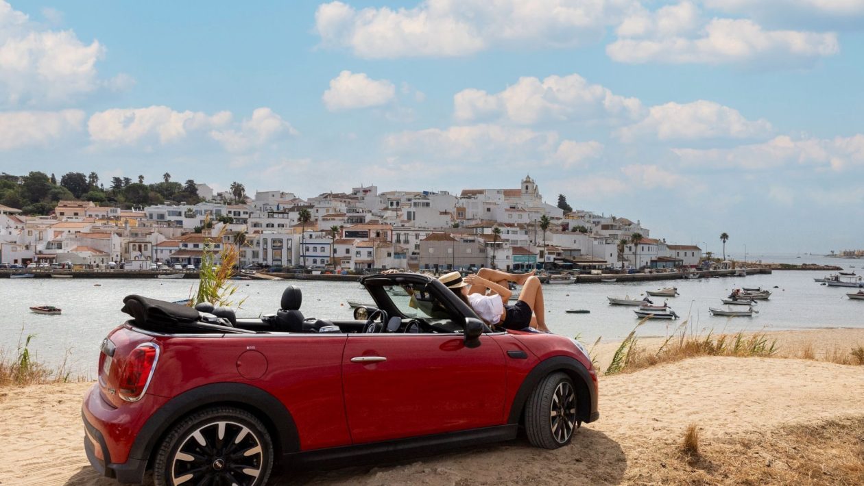 Algarve brings nature and wine tourism to Expovacaciones in Bilbao