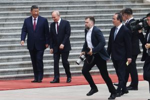 Ο Πούτιν συνομιλεί με Σι Τζινπίνγκ – Το εντυπωσιακό timing, η αποτίμηση