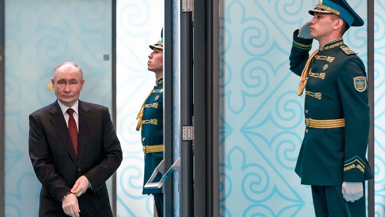 News silently removed. The order is clear in Russia: there is no talk about Putin and the economy