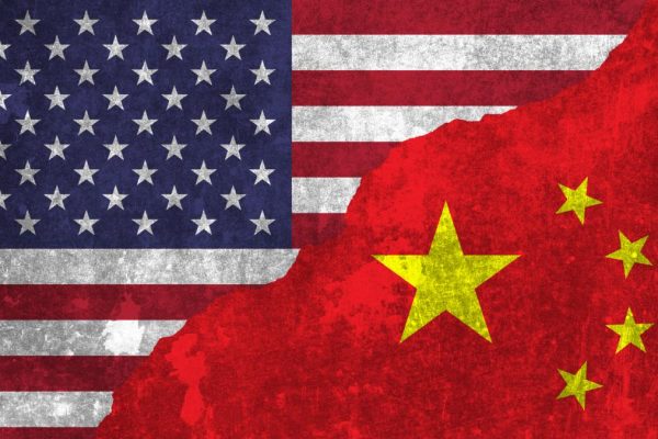 Chinese citizens agree before the Trump-Xi summit in Beijing: "We hate Trump. We welcome Putin. And Sánchez. Not Trump"