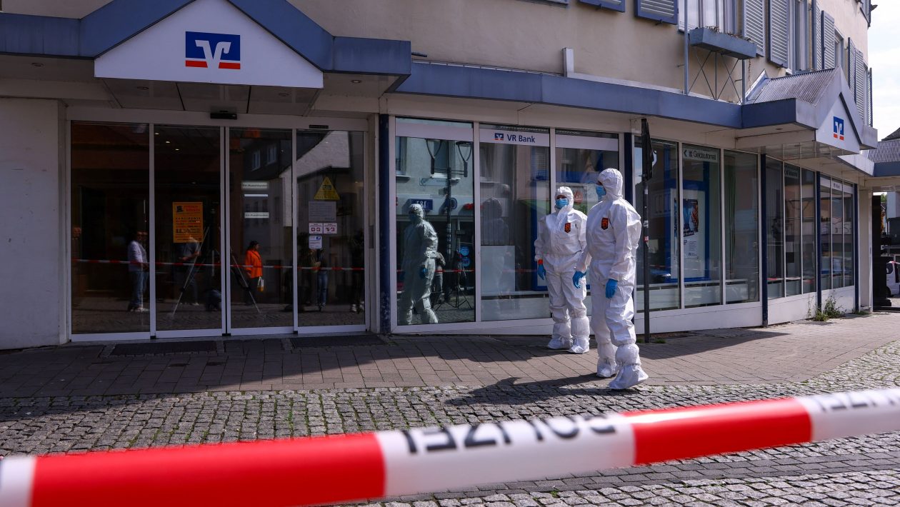 Germany: The hostages held in a bank in Rhineland-Palatinate are free - The perpetrators escape