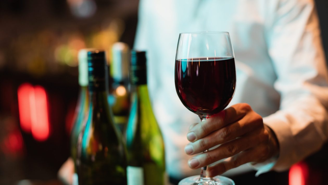 This wine won the “Best of the Year” award, it is drunk accompanied by pork or beef and the price can surprise you.