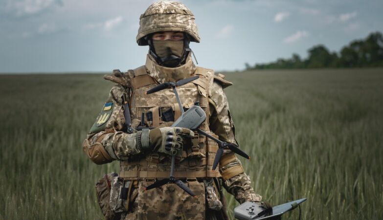 Soldiers update software – and radios shoot down drones