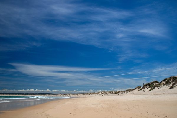 The English 'love' the Algarve but say these Portuguese beaches are even better