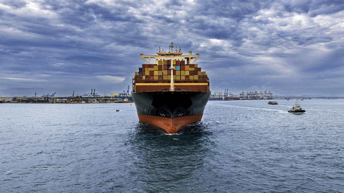 While the Hormuz crisis strains world trade, China completes a 134-kilometer megachannel that will save its shipping companies 750 million a year