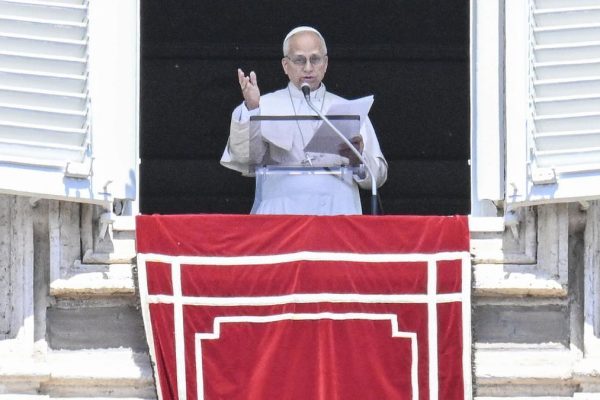 Pope chooses AI as the topic of his first encyclical and invites an Anthropic co-founder to the stage