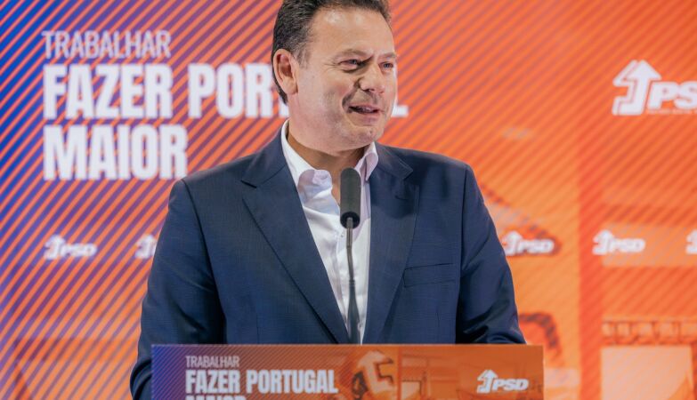 Montenegro re-elected PSD president with 94.8% of the votes