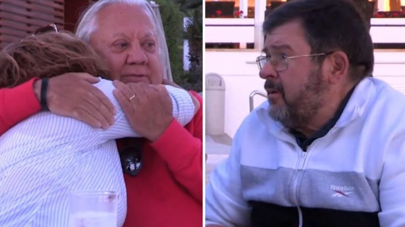 Married. "Ordinary…". Carlos hugs Quinita after a tense moment and 'destroys' Antônio