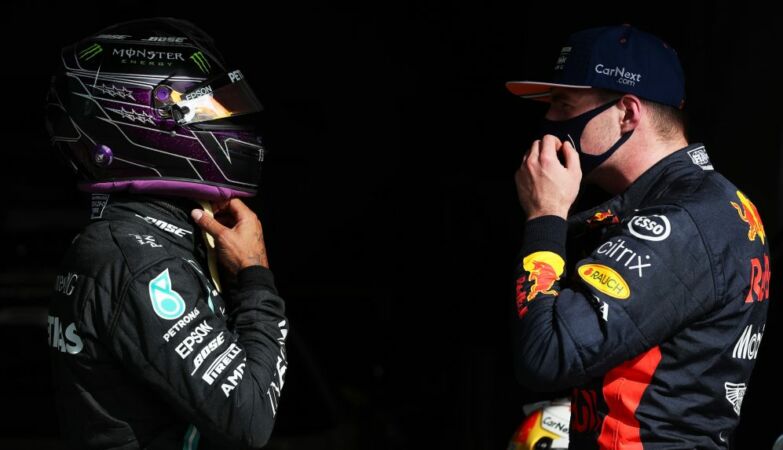 Lewis Hamilton e Max Verstappen