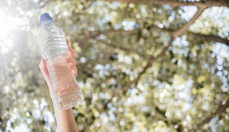 New method converts plastic waste into fuel with sunlight
