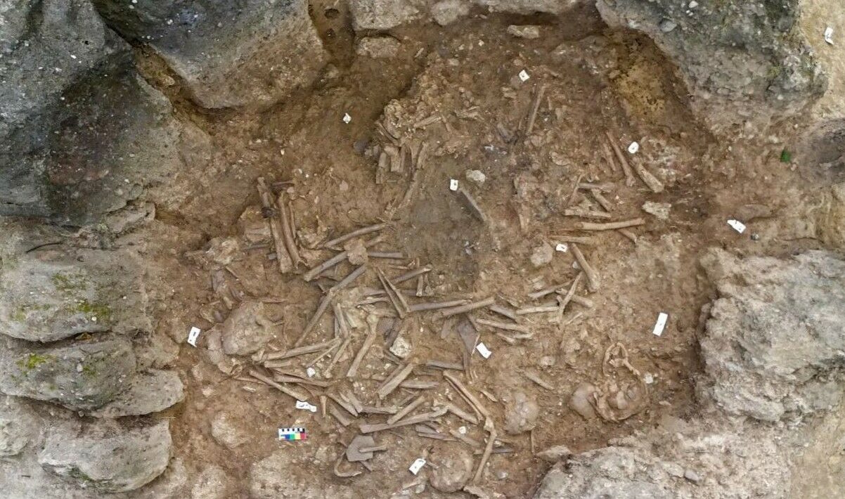 Giant 1,200-year-old “death jar” discovered in Laos with generations of human skeletons
