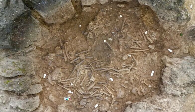 Giant 1,200-year-old “death jar” discovered in Laos with generations of human skeletons