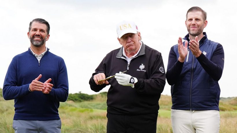 Trump announces that he will not go to his son's wedding this Saturday and raises alarm bells with his message: "I consider it important to remain in Washington"