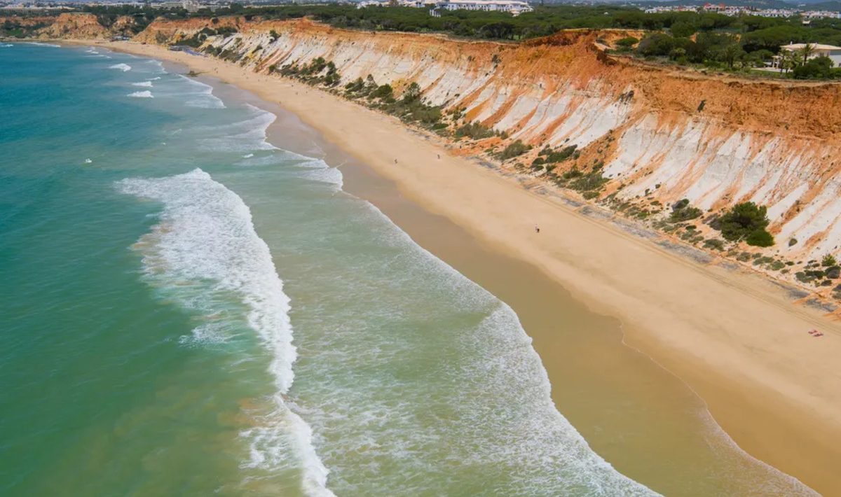 Praia da Falésia. Crédito: Turismo do Algarve