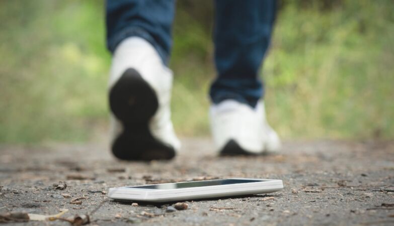 PS wants a person to answer the customer on the phone – not a machine
