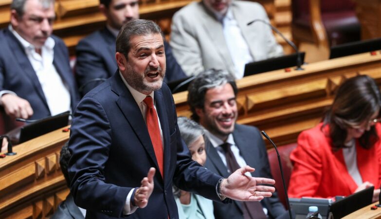 Comics in the debate: Montenegro Peter Pan, Ventura Lucky Luke, Carneiro Speedy González