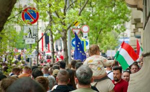 Ζακ Ρουπνίκ: «Τα ανελεύθερα κινήματα μπορούν να ηττηθούν στις κάλπες»