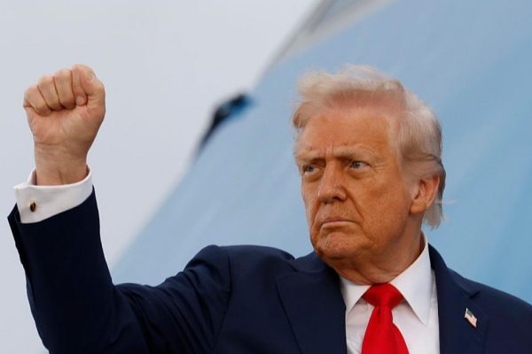 Trump invents a fund of almost 1.8 billion to compensate his friends investigated by Biden