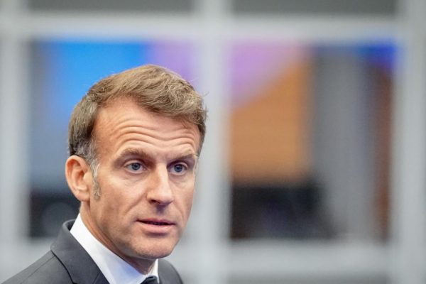 Macron breaks the front with Germany and charges against the accelerated repayment of European debt: "We went into debt due to the pandemic and now some are telling us to pay quickly, it's idiotic"