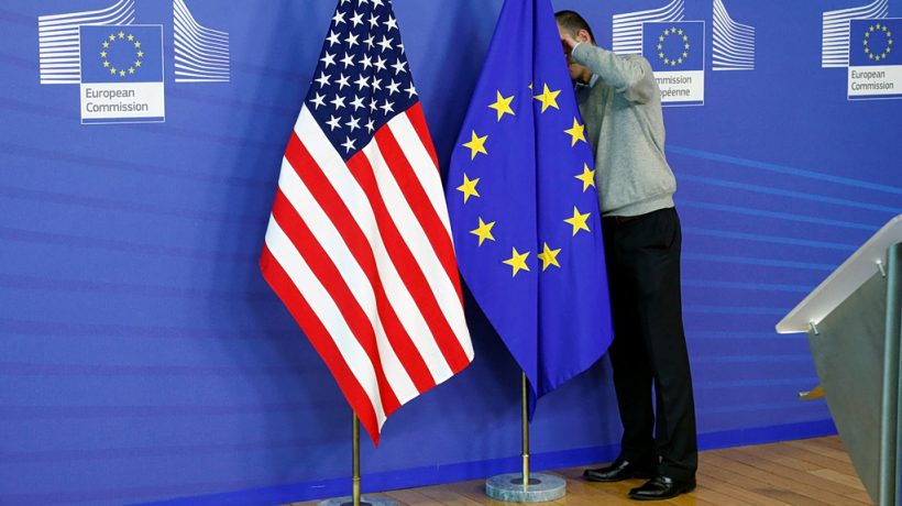 «Ναι» στην εμπορική συμφωνία με τις ΗΠΑ λέει η ΕΕ – Οι αλλαγές και οι δικλείδες ασφαλείας