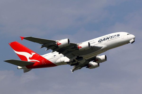 Passenger bites crew member and forces flight to be diverted to Tahiti