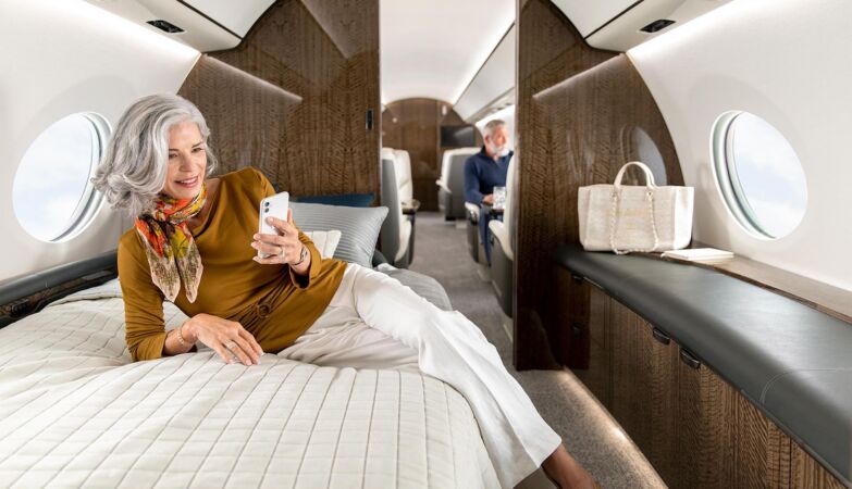 How to know that the Apocalypse has begun: billionaire jets taking off en masse
