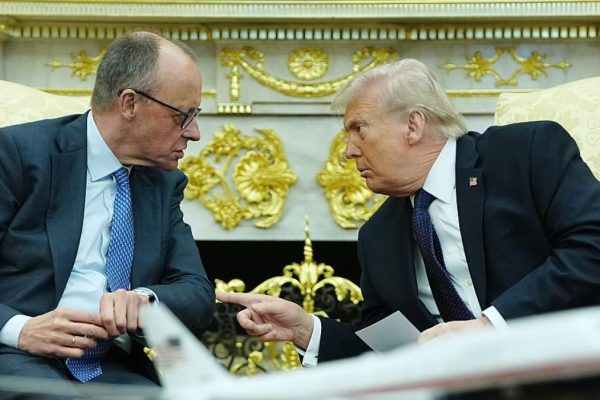 German Chancellor Merz 'reopens fire' against Trump: "I would not recommend my children go to the US"