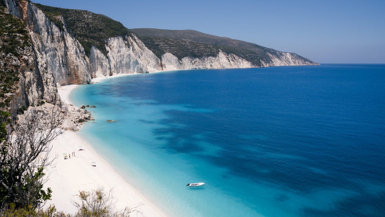 This paradisiacal beach was voted the best in Europe for its unique natural setting and this is how you get there from Portugal