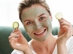 Home facial care Instead of adding it to soup, apply it to your face. The skin will immediately regain its glow