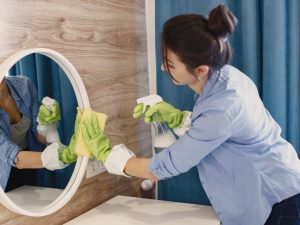 Home remedies Cleaning mirrors keeps you awake at night? Use this trick and the streaks will disappear forever