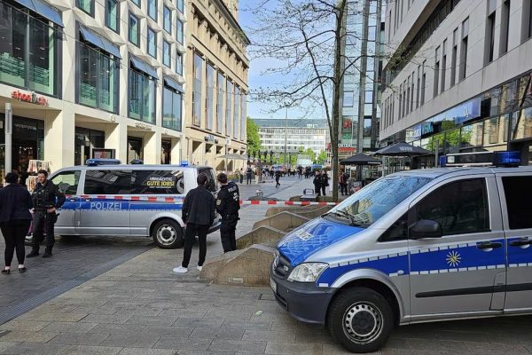 A car ran over a crowd of people in Leipzig - Dead and injured