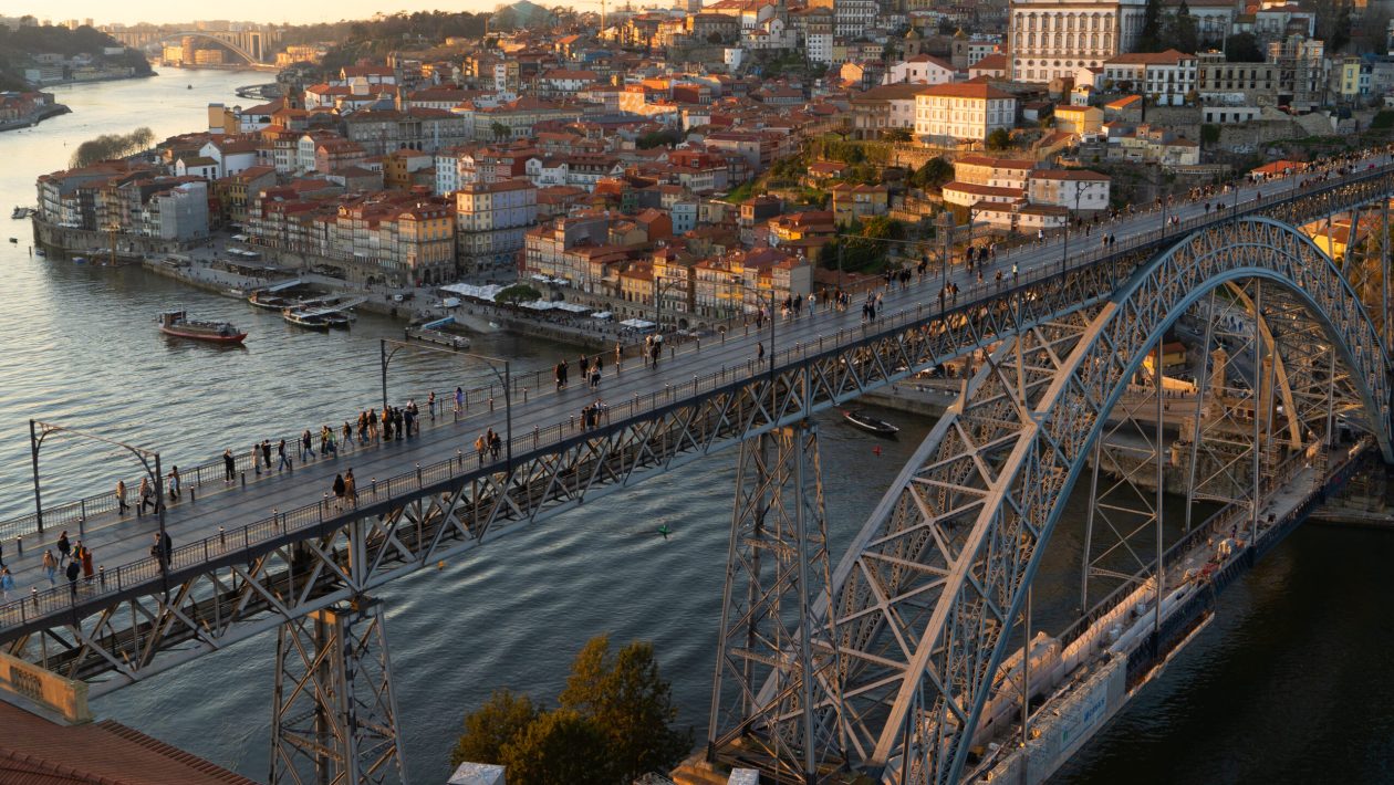 Surrendered Brits: the best experience in the world is in this Portuguese city and costs less than 3 euros