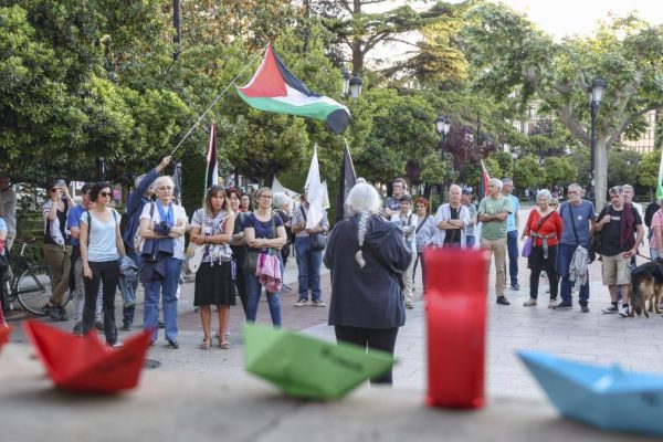 Israel releases flotilla detainees pending imminent deportation