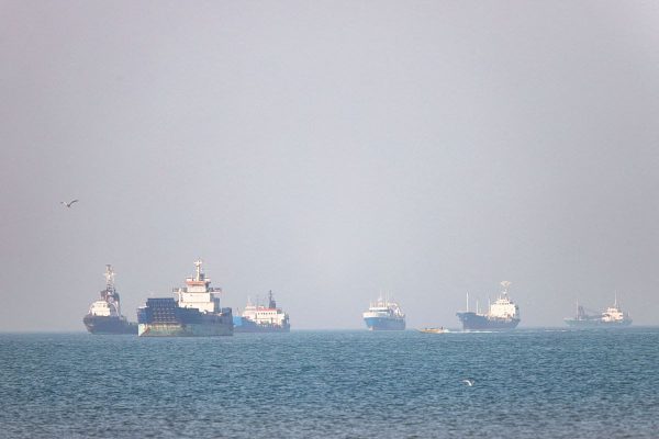 Axios: Secret US warning to Iran ahead of Strait of Hormuz operation