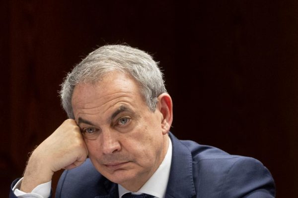 Zapatero's accusation hits the international press while leaders and governments avoid speaking out