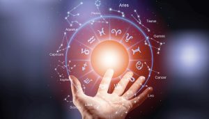 It's written in the stars! Until May 20, the Universe brings a wave of money and luck over 5 signs. Check if you're on the list!