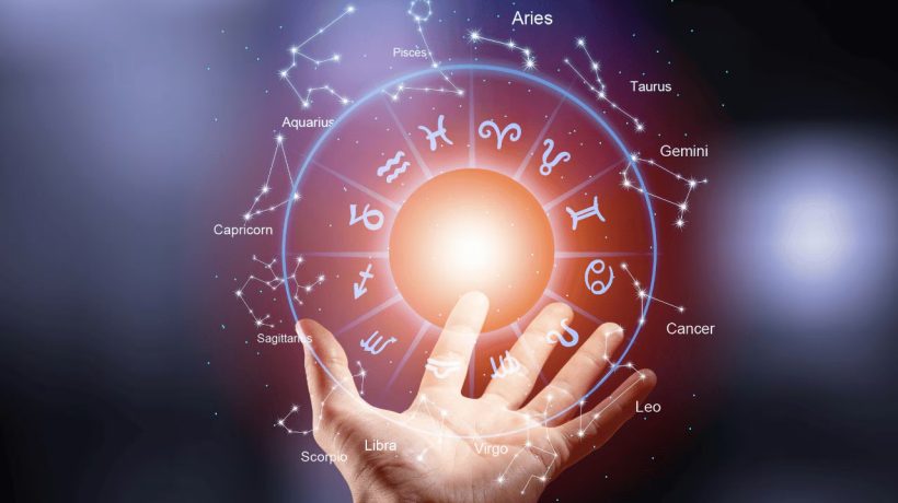 It's written in the stars! Until May 20, the Universe brings a wave of money and luck over 5 signs. Check if you're on the list!