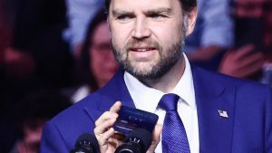 The US is clear: JD Vance defends that the military should never delegate "life or death" decisions to AI