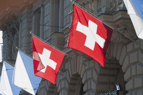 Switzerland digs a hole the size of two football fields to bury the "monster" of 1879