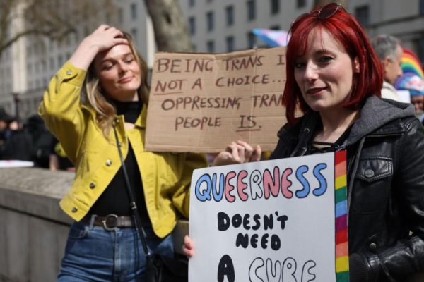 Brussels recommends a veto on "conversion therapies", but renounces a legal ban at the European level