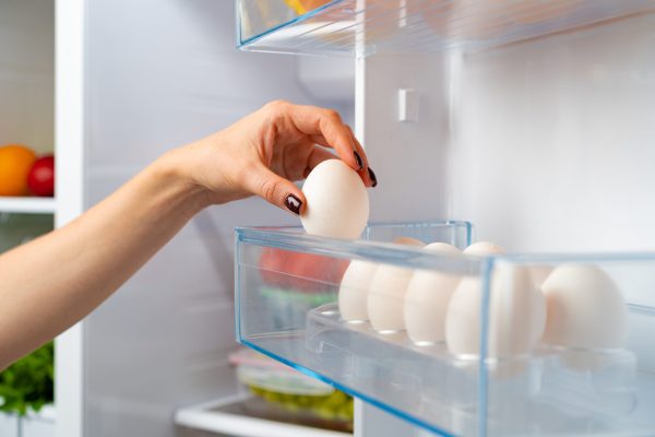 How long do eggs last in the fridge? There is a simple way to see if they are still good