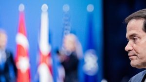 The US takes the worst with Iran and demands from NATO "a plan B" in case they do not reopen Hormuz