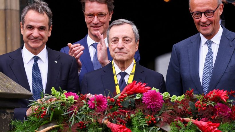 Mitsotakis message from Aachen and Draghi award: "Thank you Mario for believing in Greece"