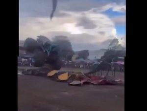 Colombia: Monster truck crashes into spectators, at least two dead