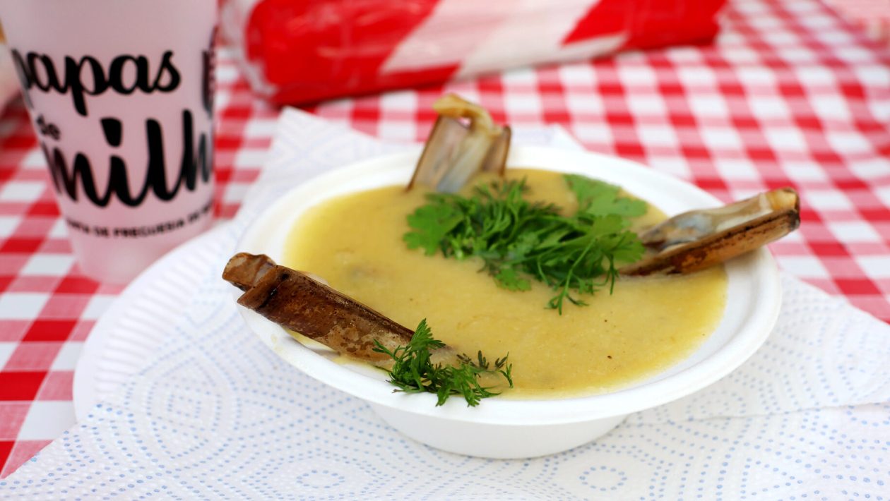 Music, tradition and corn porridge liven up Silves in May