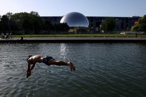 France: 7 dead from the heat, the thermometer at 39°C - Britain: Dead, new records