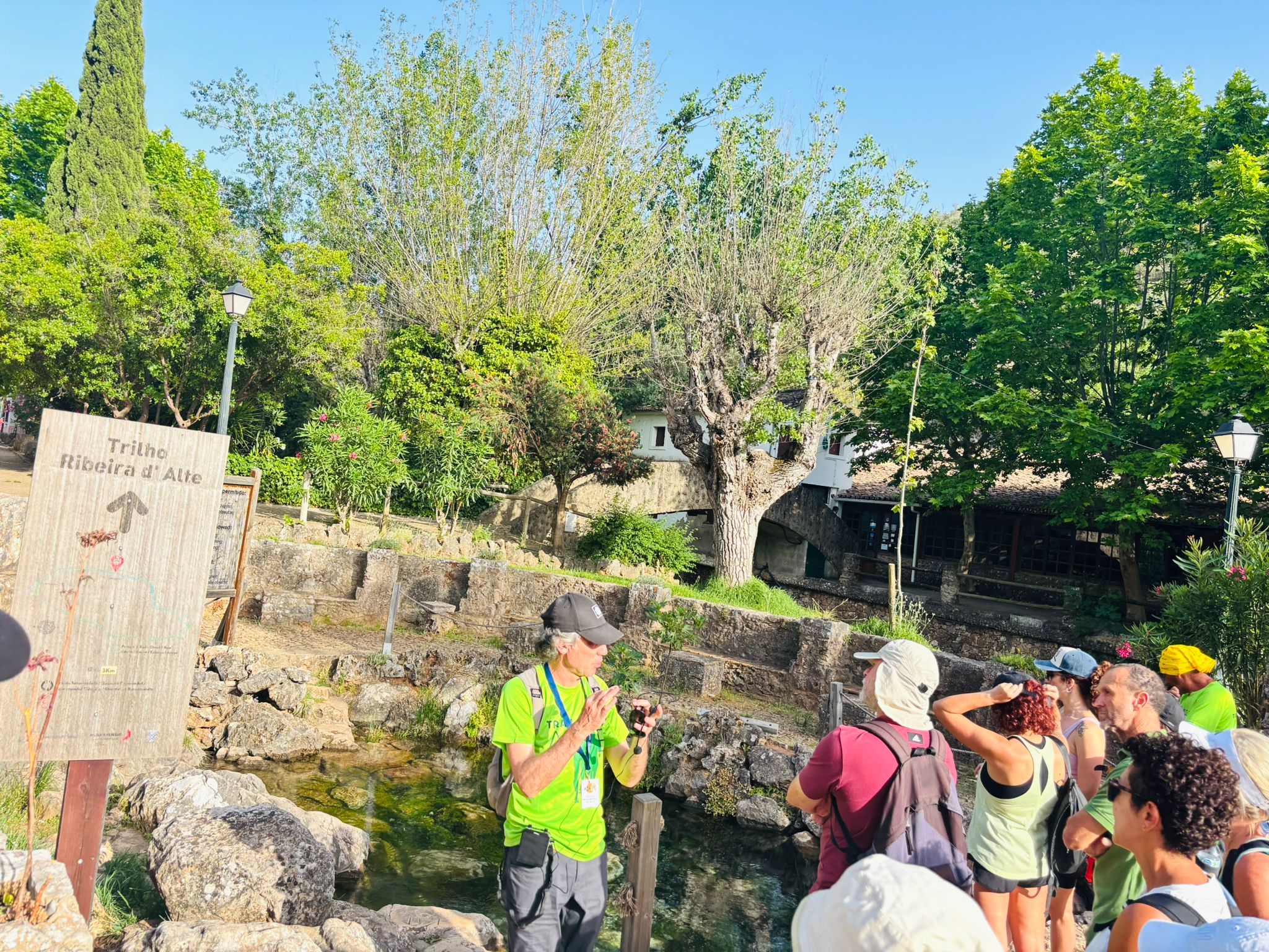 Walking tour in Alte marks UNESCO Geopark with route to Rocha dos Soídos