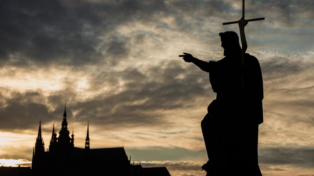 Some relics are stolen from a Basilica and the archbishop warns the thieves of a curse: "These things happen"