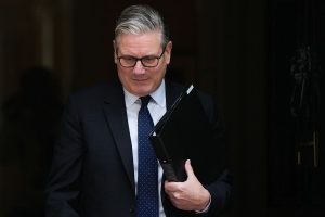 Starmer not resigning - Ministers call for timetable for smooth transition to power